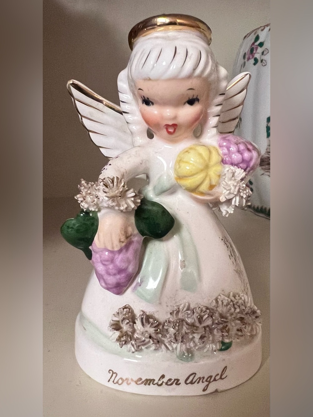 NAPCO NOVEMBER Birthday Month Angel of thr Year figurine foil Japan label A1371